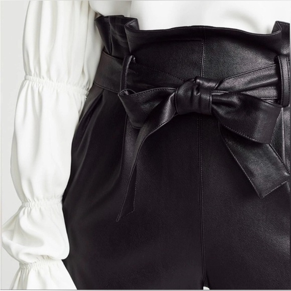 Amanda Uprichard Black faux leather Cropped paper bag Pants.  M - Picture 4 of 12